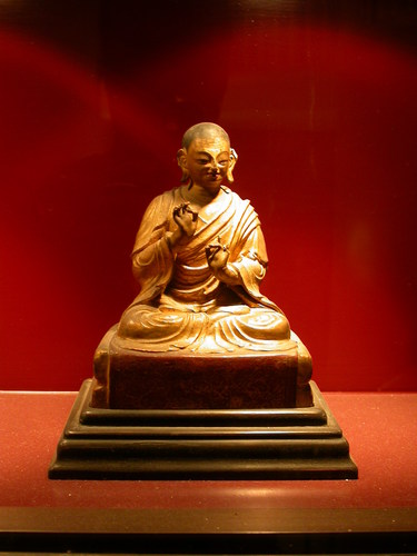 Statuetta raffigurante un luohan (arhat), discepolo del Buddha